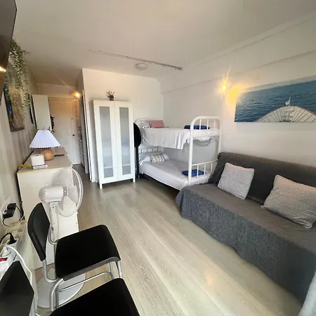 Apartamento Sea View With Pool