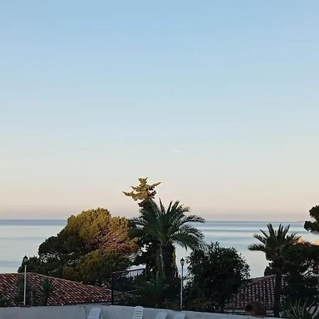 Sea View With Pool Apartamento