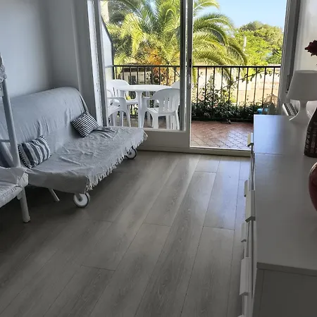 Apartamento Sea View With Pool Tossa de Mar