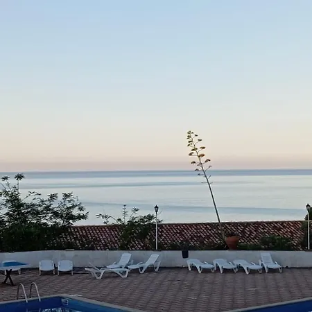 Sea View With Pool Apartamento